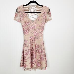 New Two Sisters Saskia Dress Embroidered Lace Mini
